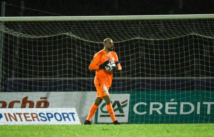 Thaon – Amiens SC: Mafouta en el fondo del hoyo, Sauvage en falta