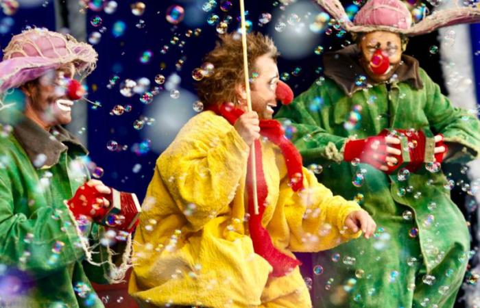 COURBEVOIE: El mundo mágico del Snowshow de Slava encanta el Centro de Eventos