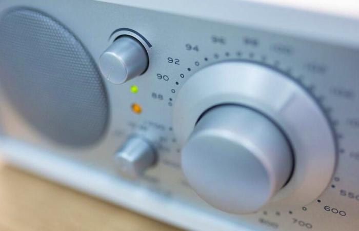 Medios de comunicación: La RSS renuncia a la radio FM, no a las radios regionales francófonas