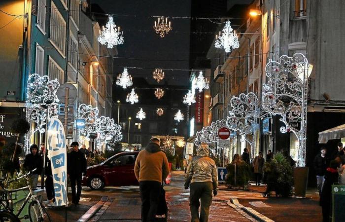 Los residentes de Lorient divididos sobre la iluminación y el entretenimiento navideños