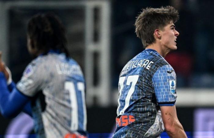 Atalanta gana, Dea está en la cima de la Serie A