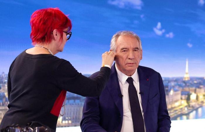 Bayrou recibido por Emmanuel Macron al final de la jornada