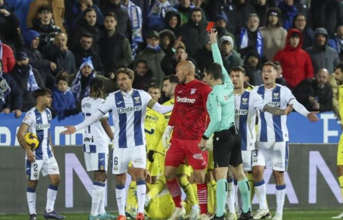 Los ‘hat tricks’ de Barry y Muñiz Ruiz hunden al Leganés