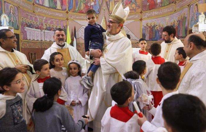 Cardenal Pizzaballa a los cristianos de Gaza: sois la luz de la Iglesia