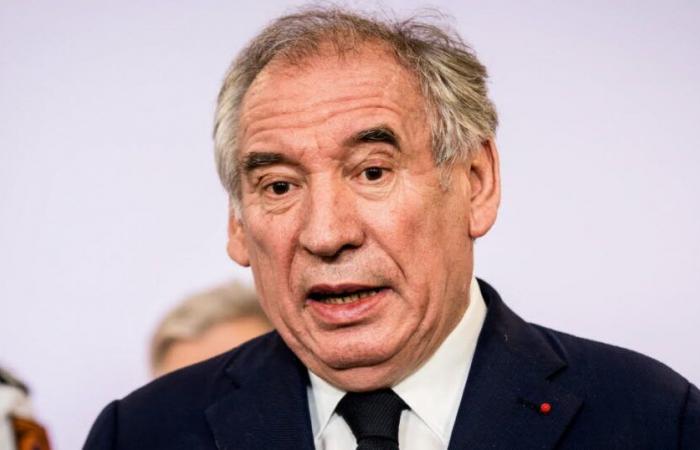 Política. El anuncio del gobierno aplazado, Bayrou históricamente impopular: lo esencial de este domingo