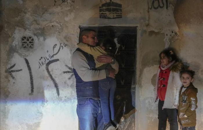 Refugiado desde hace 10 años en Türkiye | Una familia siria encuentra un país en ruinas