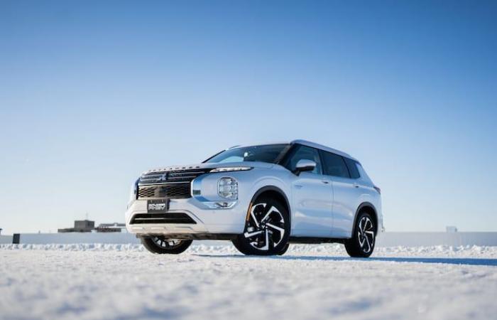 Ensayo-CAA: El Mitsubishi Outlander PHEV 2024