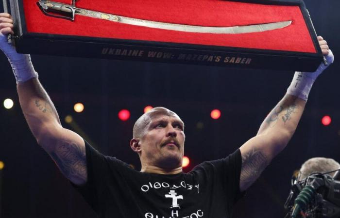 por qué Usyk celebró su victoria contra Fury levantando un sable