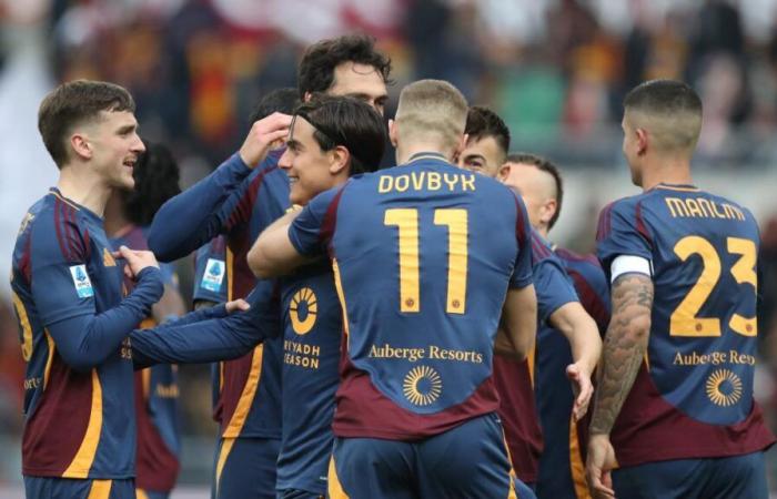 Roma-Parma 5-0: goles de Dybala (2), Saelemakers, Paredes, Dovbyk