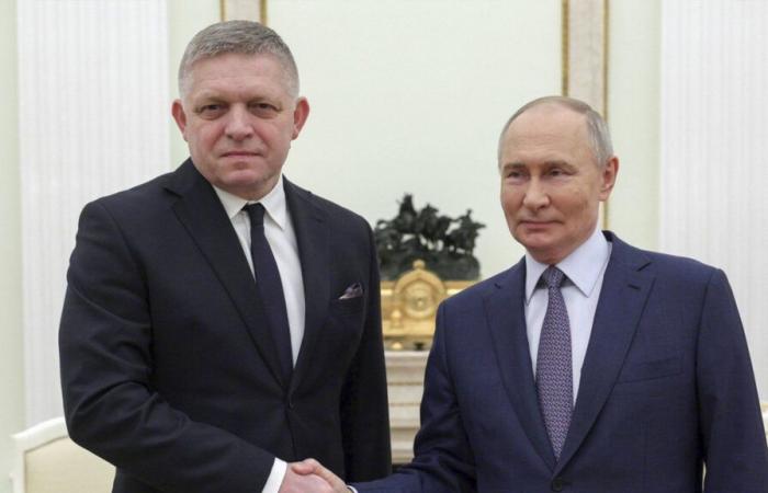 Putin se reúne con el primer ministro eslovaco en Moscú