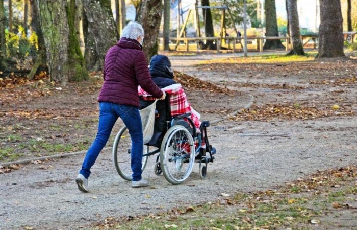 “No tengo derecho a nada porque me dijeron que trabajaba por cuenta propia”: el calvario de Bárbara, cuidadora uberizada víctima de un accidente laboral