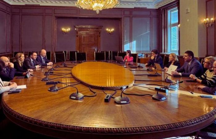 GERB y Bulgaria Democrática colaboran en un borrador de acuerdo de gobernanza – Novinite.com