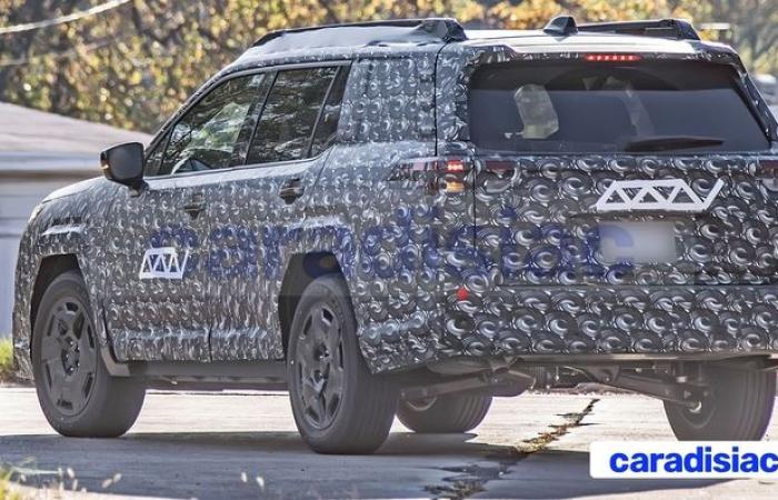 Híbrido y tracción total para la camioneta Subaru Outback elevada