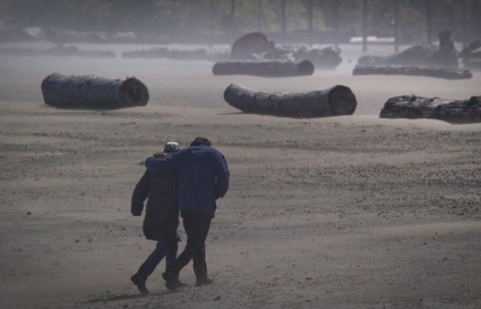 Hallan el cuerpo de la víctima mientras nuevos fuertes vientos azotan el oeste