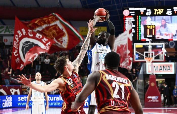 Serie A, Reyer Venezia-Brescia 89-90: errores en los tiros libres y pérdida final, los orogranatas consiguen otro nocaut