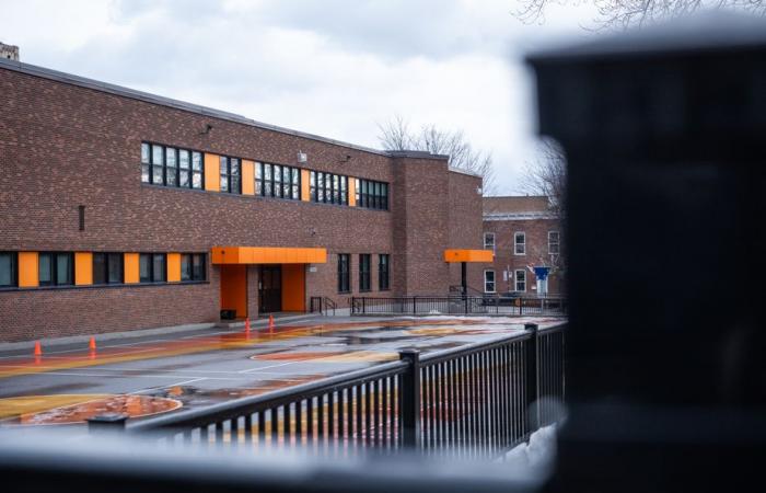 Casa Benoit Labre | Crack, navajas y jeringas por el colegio vecino