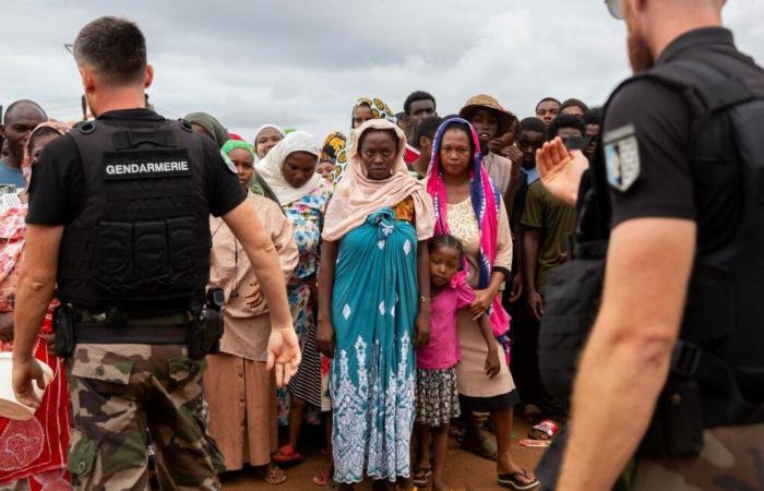 En Mayotte, el Estado criticado por la lentitud y la desorganización de la ayuda en los barrios marginales