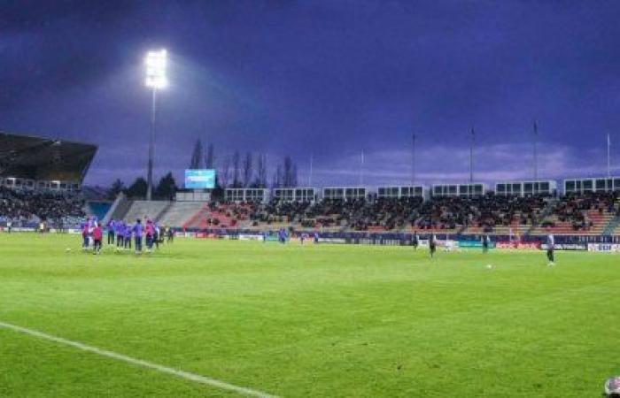 El Tours pierde por penalización, el Lorient se clasifica en octavos de final