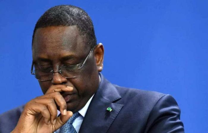 Macky Sall contraataca y presenta denuncia por “falsificación y uso de falsificación” y “difamación”