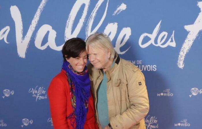 ¡Las mujeres de su vida reunidas! Renaud con su esposa Cerise y su ex Dominique para una velada inolvidable