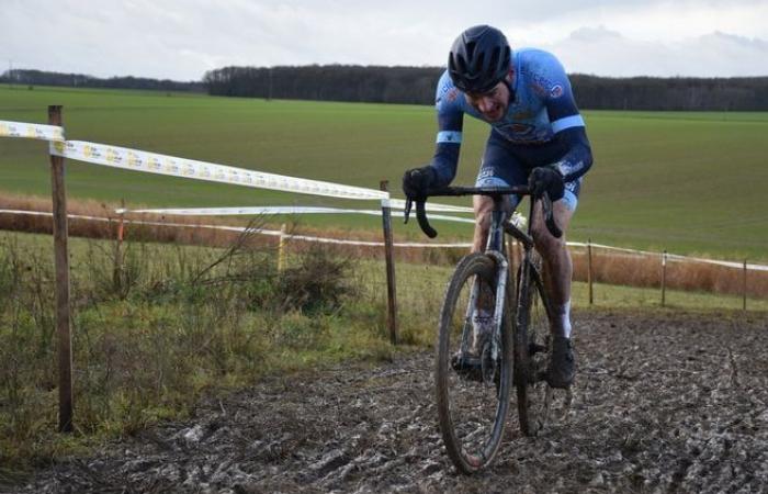 Quentin Du Mouza gana el ciclocross de Saint-Maixme-Hauterive