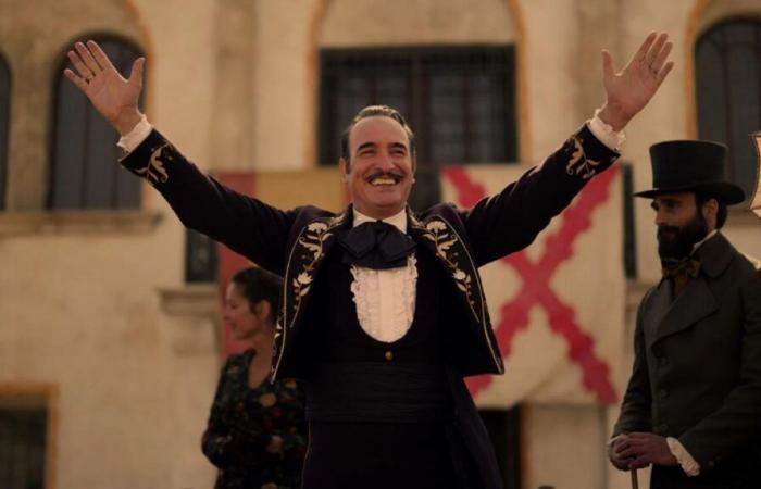 Jean Dujardin cree que su serial “Zorro” no tiene nada que ver con OSS 117, y sin embargo…