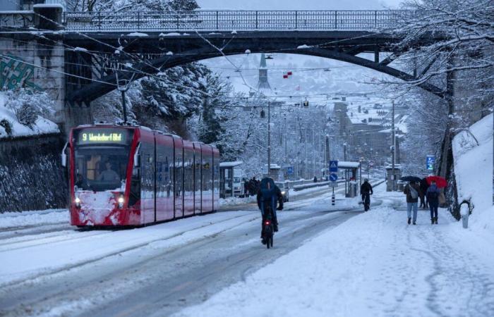 Berna: La nieve provoca perturbaciones en el tráfico: 40 accidentes