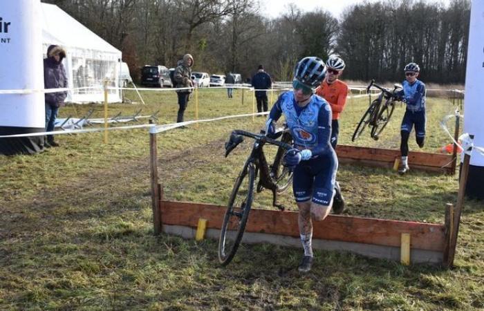 Quentin Du Mouza gana el ciclocross de Saint-Maixme-Hauterive