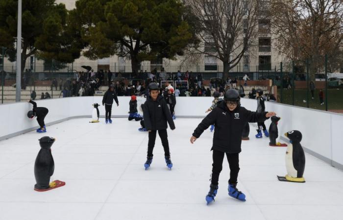 Una pista de hielo instalada en Castellane de Marsella para “reunir a la gente” y “descubrir cosas nuevas”