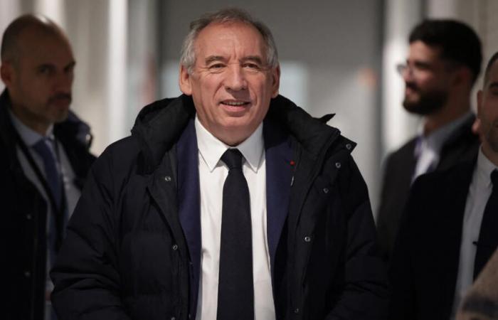 Ningún anuncio del gobierno de Bayrou antes de las 18.00 horas debido al duelo nacional por Mayotte.