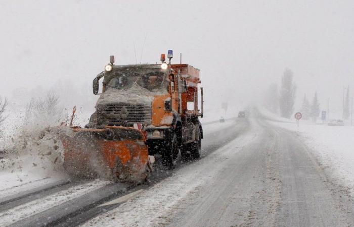 Tormenta Enol: Carreteras cortadas, equipamiento obligatorio, tráfico complicado… Actualización sobre la situación de las carreteras de montaña catalanas este lunes