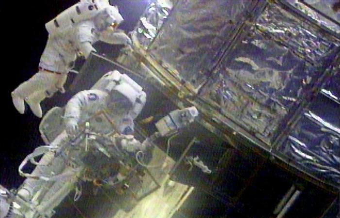 Claude Nicollier flotaba en el espacio hace 25 años