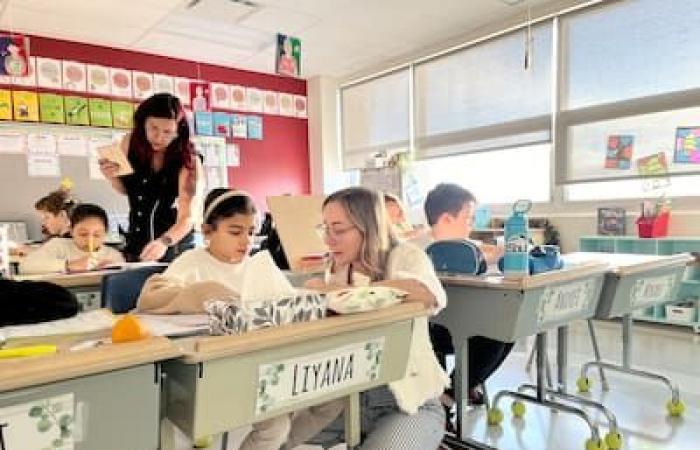 [PHOTOS] Un día en la vida de un “asistente de aula”