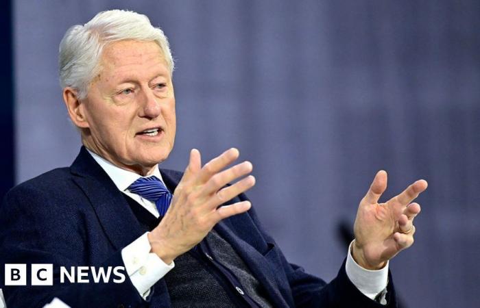 El expresidente estadounidense Bill Clinton ingresa en el hospital con fiebre