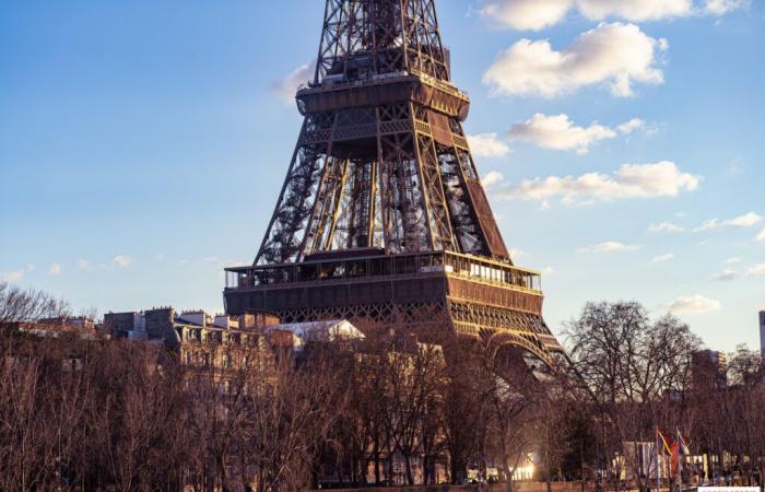 París: Evacuación de la Torre Eiffel tras un accidente técnico el 24 de diciembre