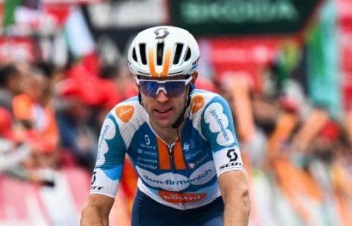 Tres ciclistas atrapados en un entrenamiento caen y Hamilton resulta herido