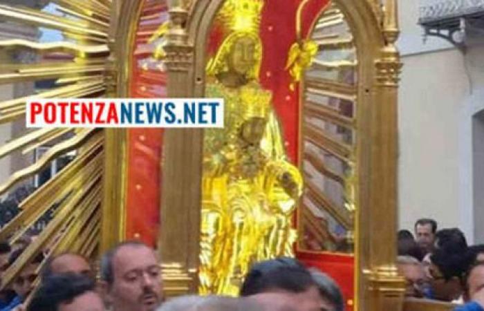 La Virgen de Viggiano en Potenza con motivo de la apertura del Año Jubilar 2025. Cambios en la circulación