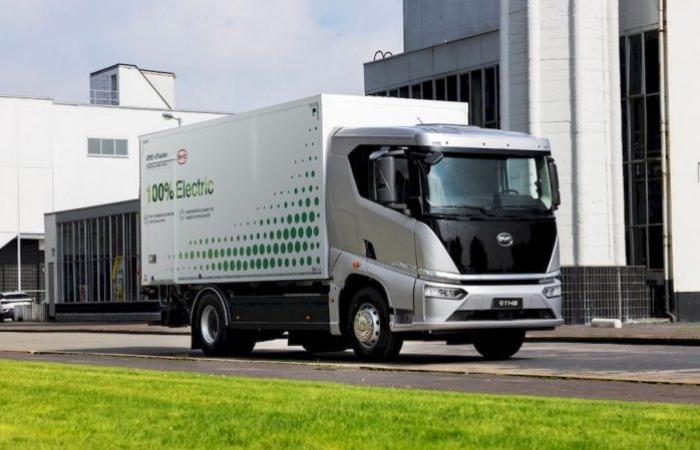 Después de los coches eléctricos, los fabricantes chinos apuestan por el camión eléctrico