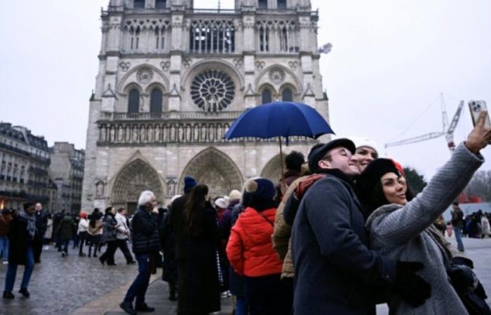 Notre-Dame de París celebra la Navidad por primera vez desde el incendio: Noticias