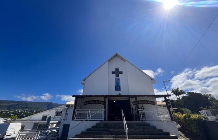 Siga la misa en directo desde la iglesia Notre-Dame du Rosaire de Moufia a partir de las 20 h.