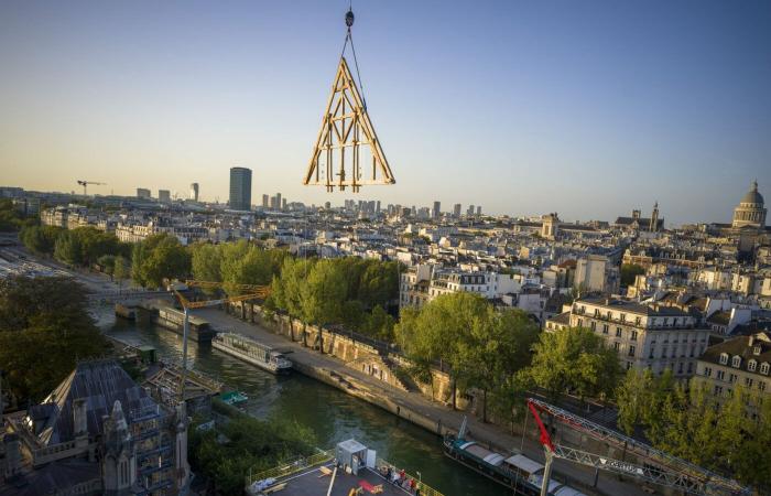 La reconstrucción de Notre-Dame de París, la mirada de los fotógrafos en el corazón de la obra