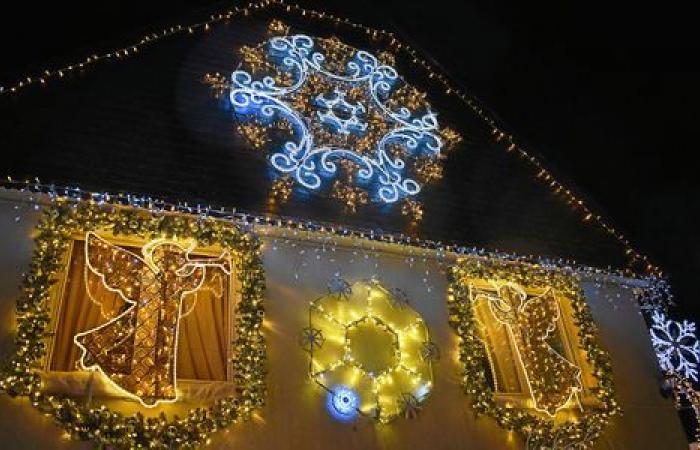 Cerca de Saint-Malo, las iluminaciones de esta casa atraen a la gente desde hace 10 años