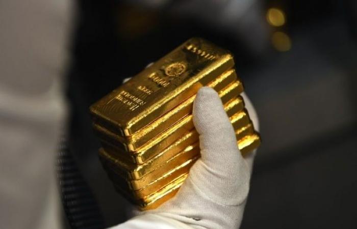 El precio del anillo de oro y SJC ‘continúan de cerca’, el mundo subió ligeramente, Bitcoin dejó de ‘caer’