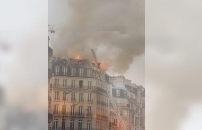 Un impresionante incendio cerca de la estación Saint-Lazare