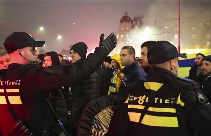 Cinco hombres condenados tras ataques antisemitas en el banquillo del partido del Ajax Maccabi