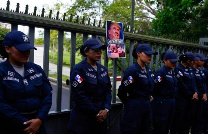 “Manos fuera del canal”: manifestación contra Trump en Panamá