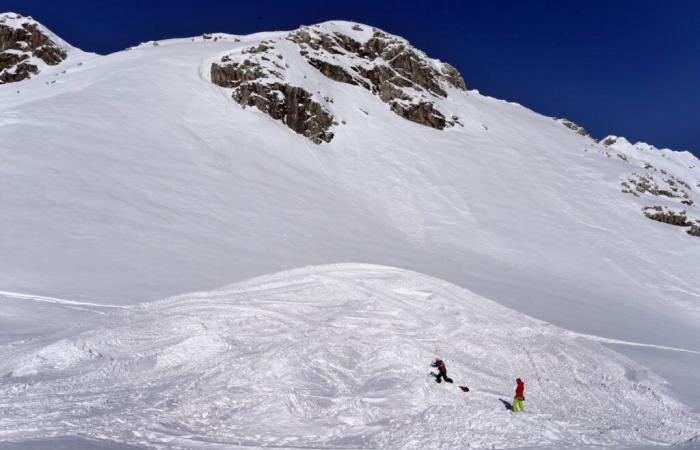 Sophie Hediger, campeona de snowboard, murió en una avalancha.