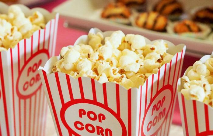 ???????? Verde azulado. Una bolsa de veneno para ratas descubierta en palomitas de maíz en el cine de la CGR