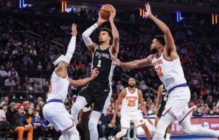 Pese a un monstruoso Wembanyama, los Spurs pierden en Nueva York