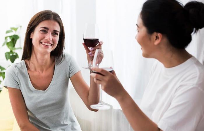 Beber vino es bueno para el corazón: ¿mito o realidad científica?